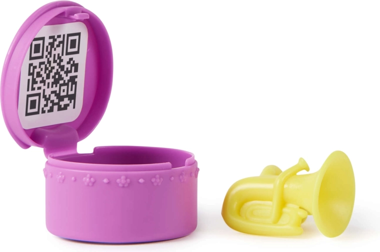 Karbikujulised istmed, mikrofon ja üllatus