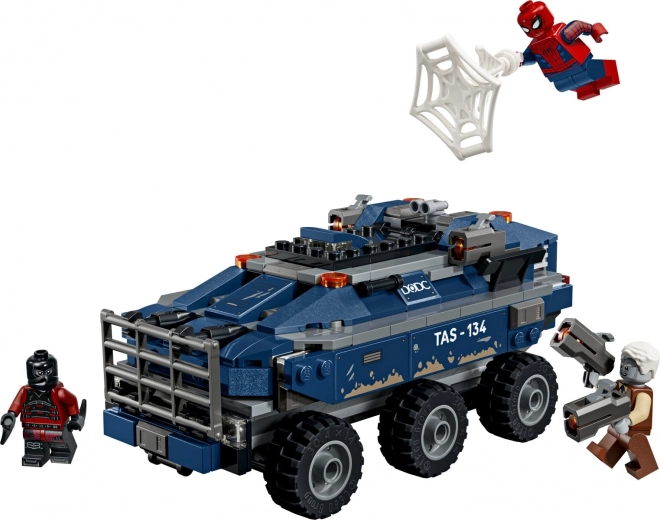 Kuuerattaline soomustatud vangide transporter