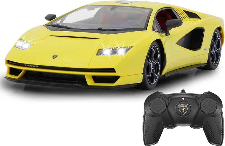 2.4 GHz control and speeds of up to 11 km/h