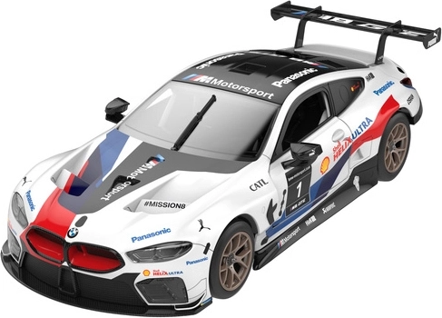 Realistic racing look and details