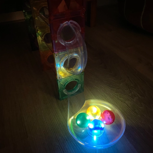 Light-up marbles for a “wow” effect