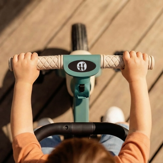 Adjustable features and safe seating