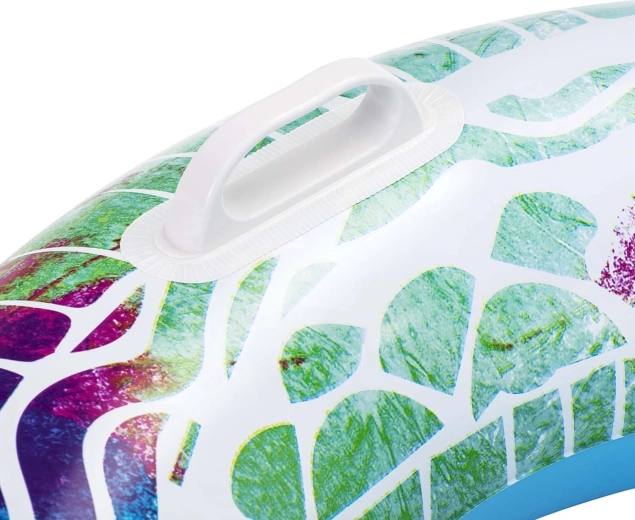 Sturdy handles for confidence on the water