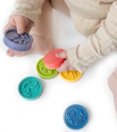 Safe and suitable for water play