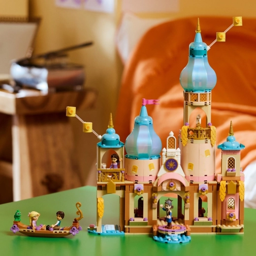 5 LEGO Disney tegelast lugude jutustamiseks