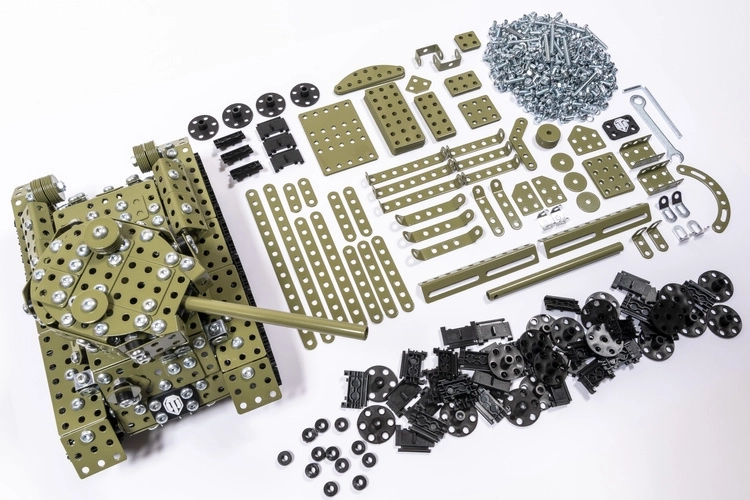 Detailed metal construction made of more than 1,000 parts