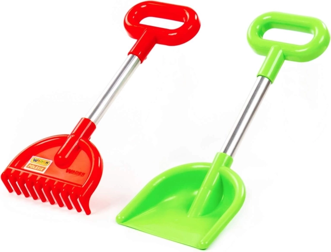 2 tools for creative sand play