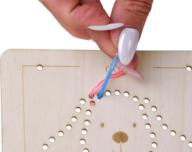 Easy lacing for small hands