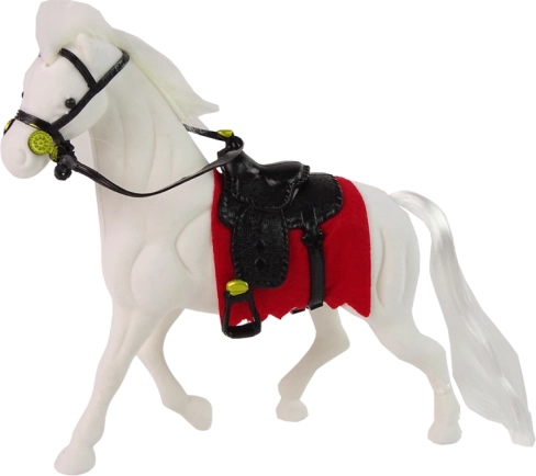 Valge hobuse figuur sadulaga – farm