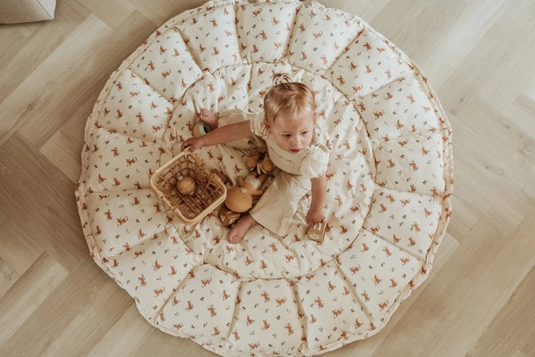 Large diameter 130 cm for play and rest