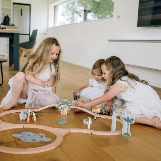 Supports fine motor skills and creativity