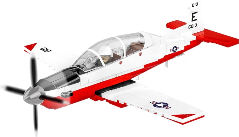 Pöörlev propeller ja realistlik välimus