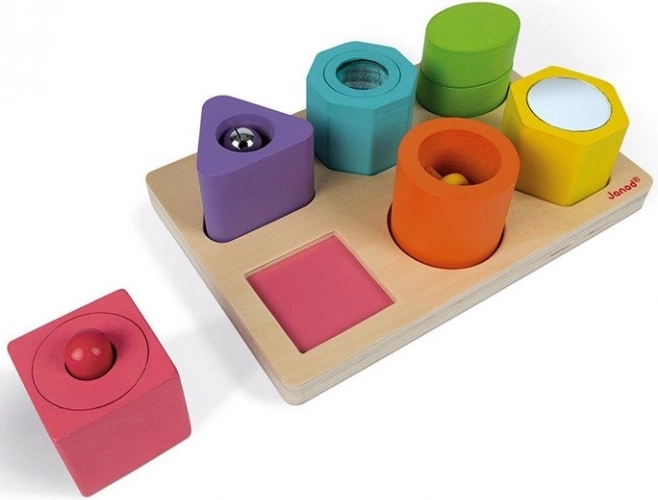 Puidust teostus väikestele kätele