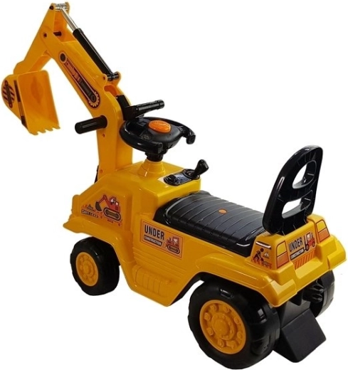 Easy push-along ride, steering wheel and stable construction