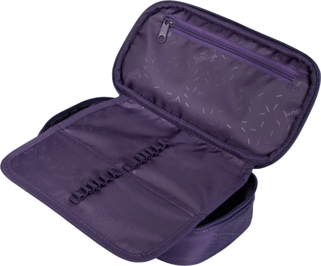 Smart organization with pockets and holders