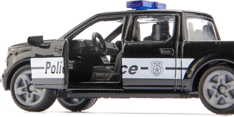 Metal body, detailed interior