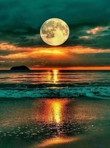 Diamond Painting Full Moon over the Ocean