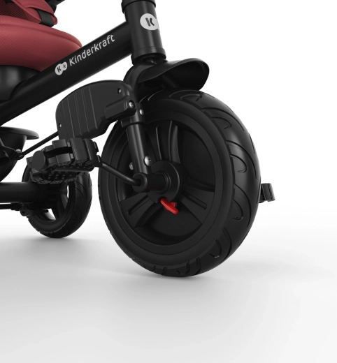 Durable construction and stable wheels for everyday use