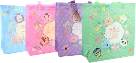 Loomamotiiviga plastist kinkekott 26,5 × 29,5 × 12 cm