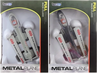 Patareidel tagasiveoga metallist lennuk