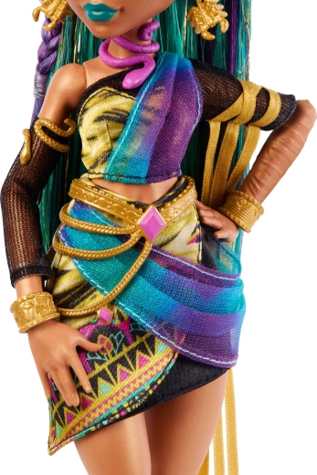 Kuninglik egiptuse välimus ja silmapaistvad detailid