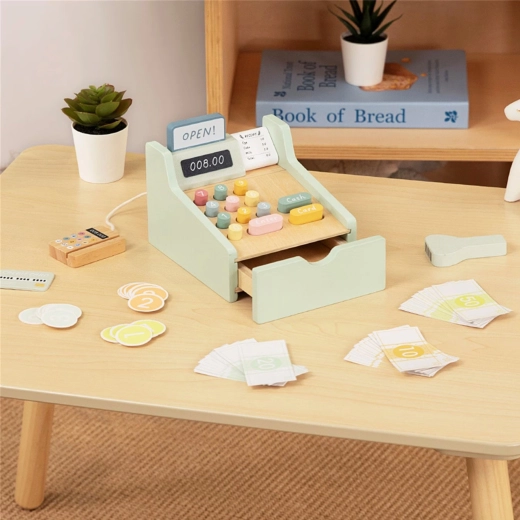 Väljatõmmatav sahtel ja värvilised nupud