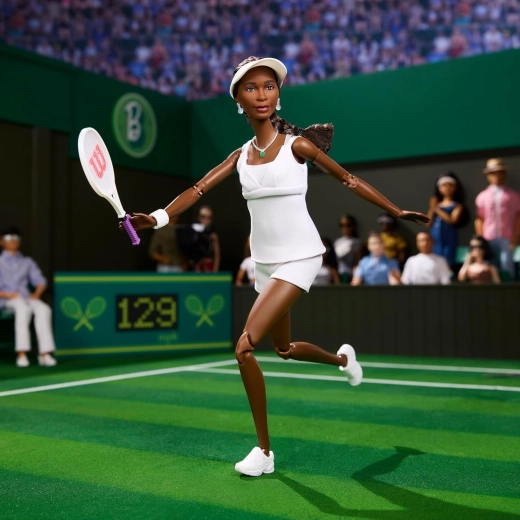 Stiilne valge tennisest inspireeritud outfit