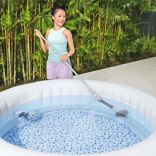 Cordless cleaning without hoses and cables