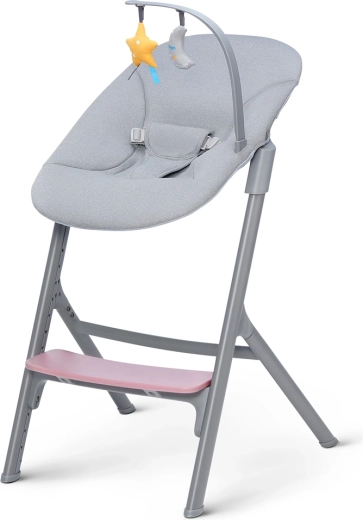 Bouncer for the smallest ones and fun within reach