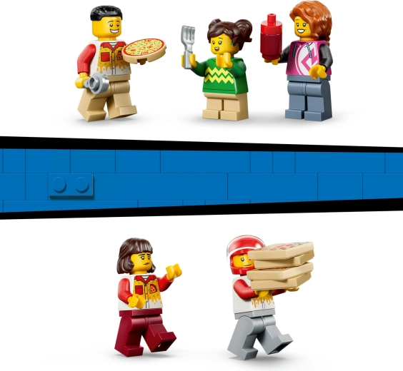 5 minifiguuri ja palju tarvikuid rollimänguks