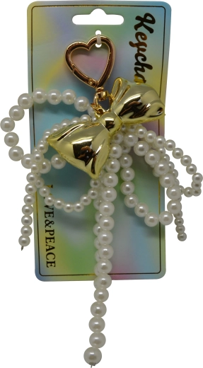 Pearl keychain with bow and heart