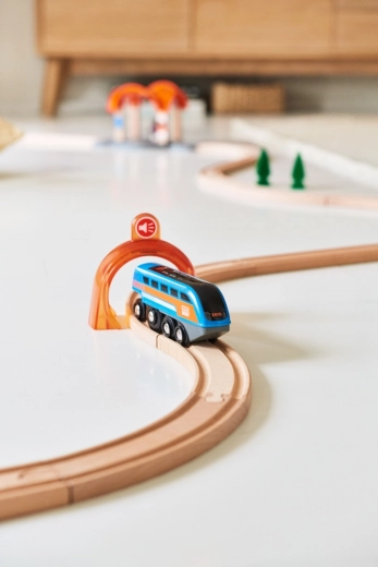 Lights, sounds and power for fun play