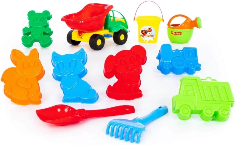 Complete equipment for playing in the sand