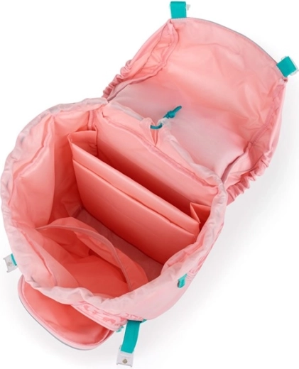 Clear organization of school supplies