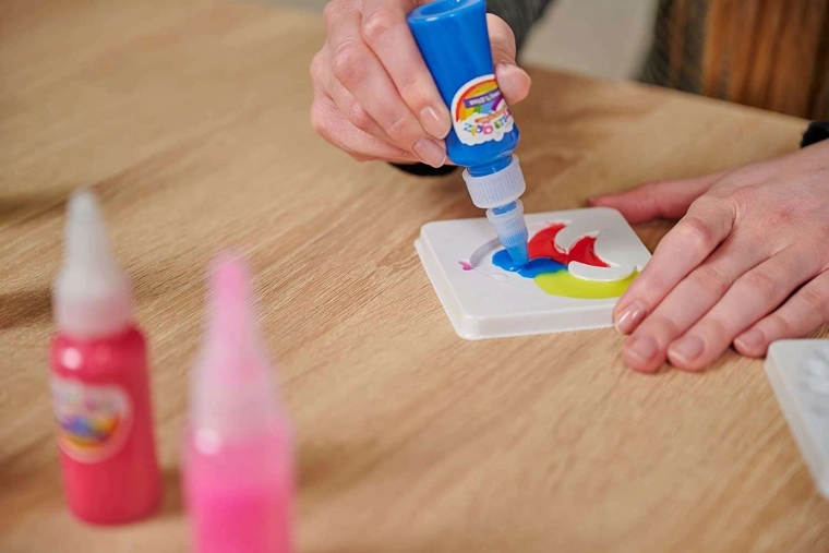 Värvilised geelid täpseks pealekandmiseks