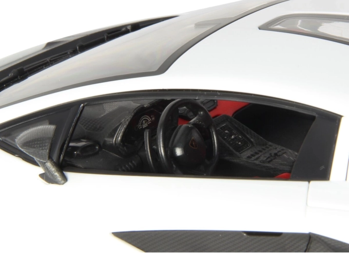 Detailed 1:16 scale interior