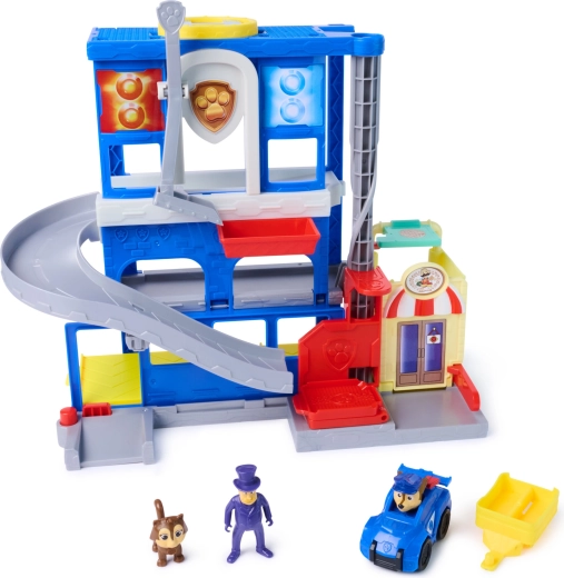 Tower over 30 cm tall with rotating elevator
