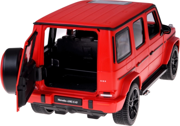 Realistlikud detailid ja avatavad elemendid