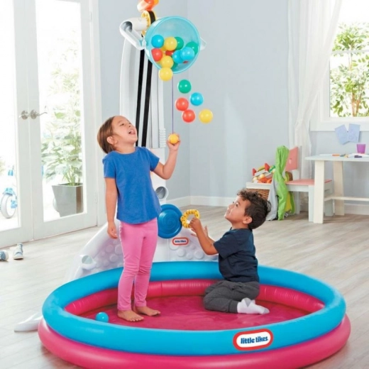Little Tikes water play zone with inflatable pool and balls