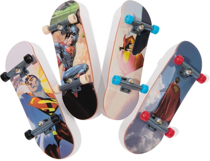 4 fingerboard’i DC Comics Supermani graafikaga