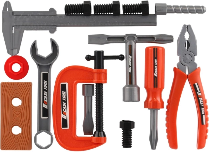 Learning through play: screwing, clamping, and measuring
