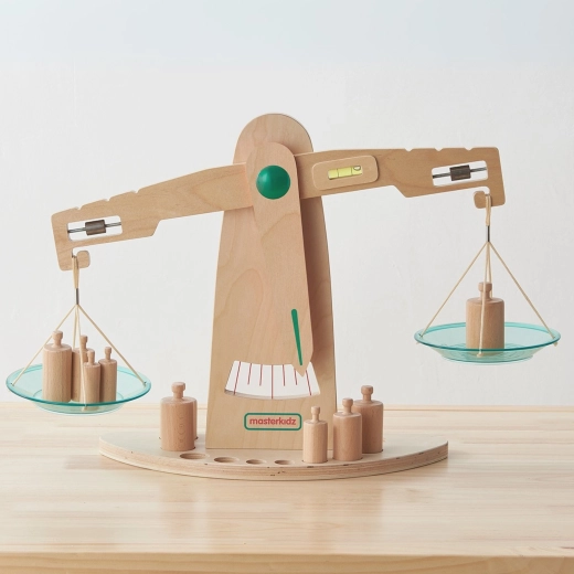 Precise balancing with indicator and spirit level