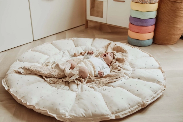 Unfolds into a large play area
