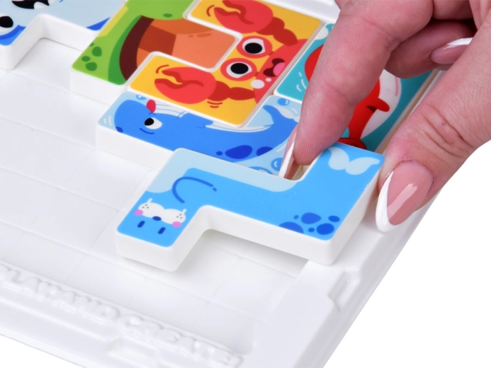 Safe and durable pieces for small hands