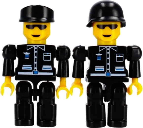 Minifigures and accessories for role-play