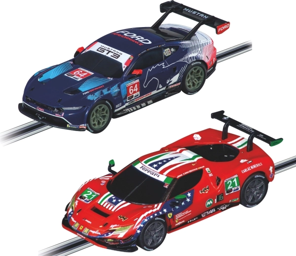 Kaks litsentsitud GT3-autot