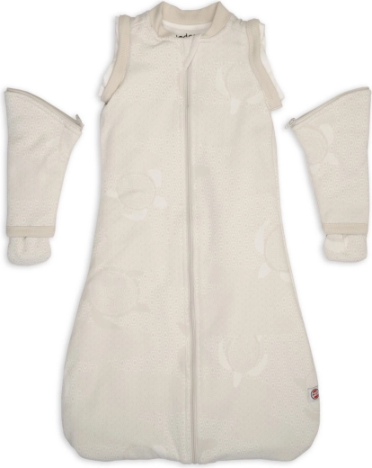 Year-round use thanks to detachable sleeves