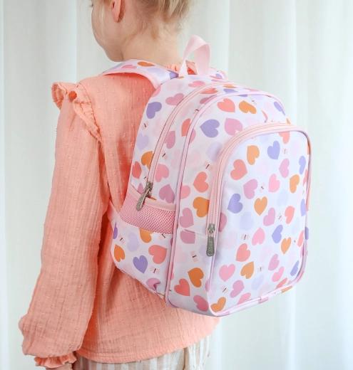 Practical pockets for snacks and drinks