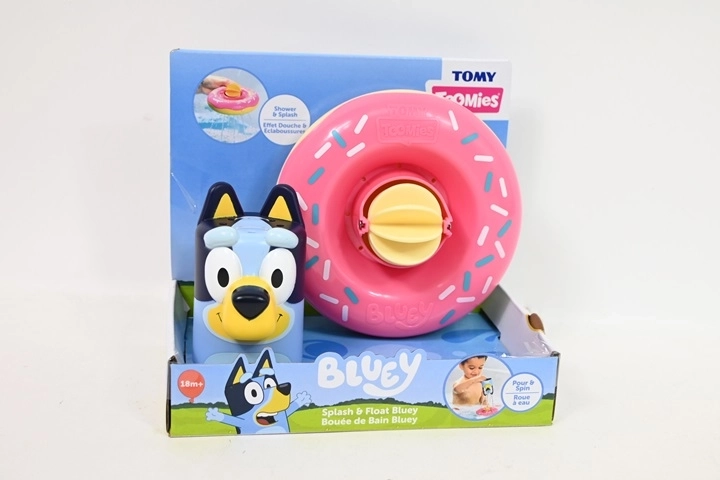 Tomy Bluey bath toy – Bluey on a float