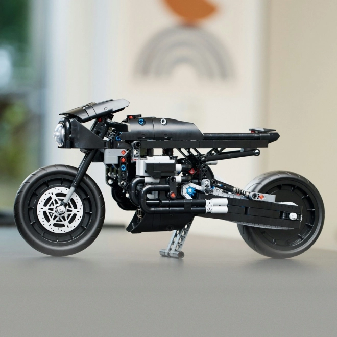 Stand for stylish display of the finished model
